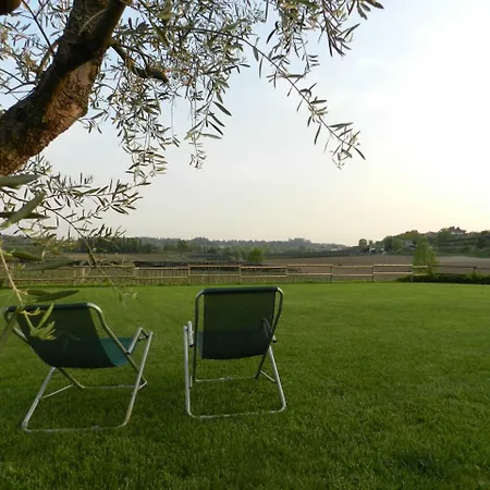 Agriturismo Le Ginestre - Regarda Travel Apartment *