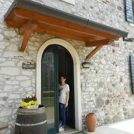 Agriturismo Le Ginestre - Regarda Travel