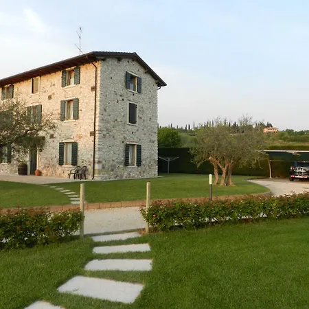 Agriturismo Le Ginestre - Regarda Travel Apartmán *